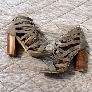 mi.im strapped heels. Some wear and tear, but nothing too noticeable. Size 9